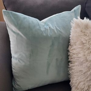 Pillow covers velvet 20x20